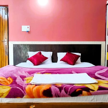 Hotel Vaishnavi Near Baba Dham Temple เดฟการ์ ภายนอก รูปภาพ