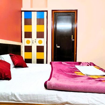 Hotel Vaishnavi Near Baba Dham Temple เดฟการ์ ภายนอก รูปภาพ