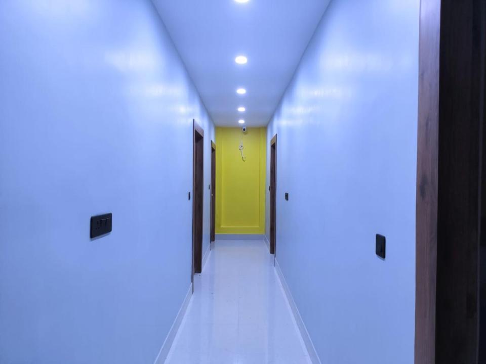 Hotel Vaishnavi Near Baba Dham Temple เดฟการ์ ภายนอก รูปภาพ